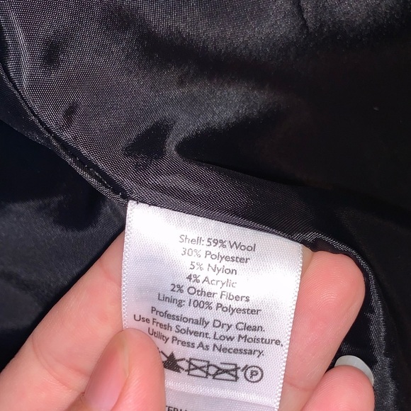 Eddie Bauer Red Black Wool Plaid Women’s Blazer Pockets Double Button Closure 6 - Picture 5 of 9